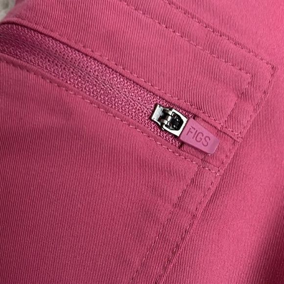 Figs Special Edition Breast Cancer Set XS - Picture 8 of 16